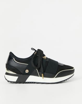 black pull on sneakers