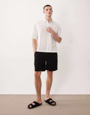 River Island Pull On Shorts In White