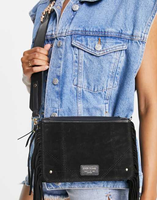 River Island - Rechte crossbody tas van leer met franje en studs in zwart