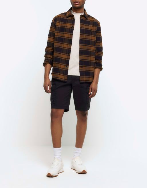 River Island Regular fit cargo shorts in black