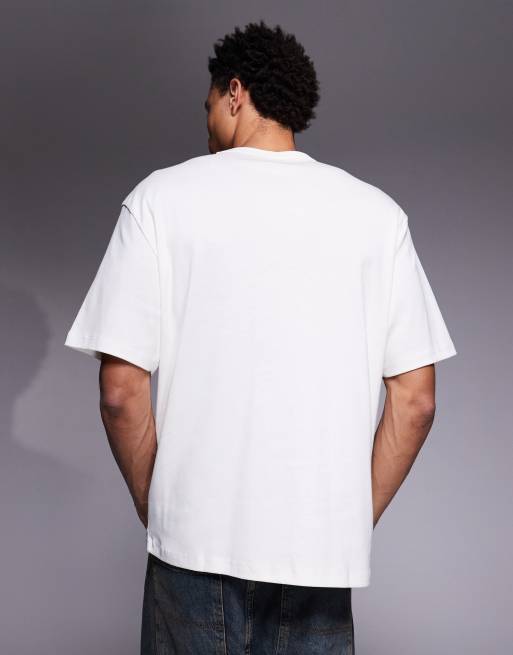 River Island regular fit clean essential T-shirt in cream, 3 of 5