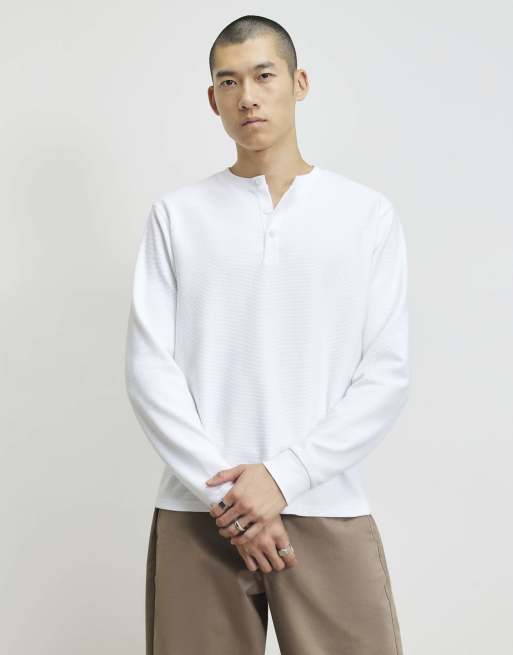 River Island Regular fit cotton henley neck t-shirt in white, 2 of 4