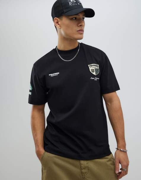 River Island Regular fit penrose crest t-shirt in black - view 1