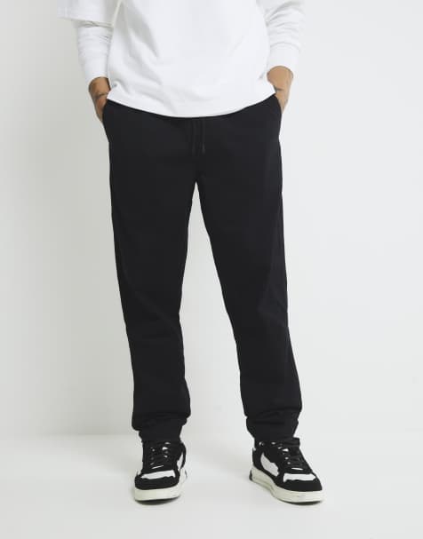 River Island Regular fit pull on joggers in black - view 1
