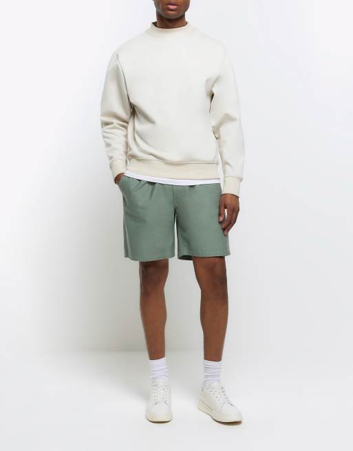  River Island Regular fit pull on shorts in green - light