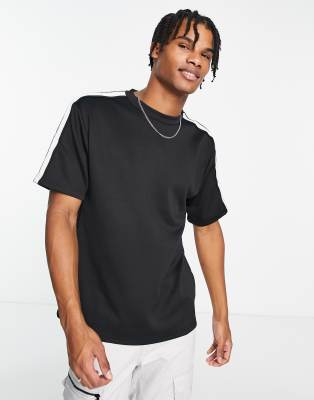 River Island regular taped t-shirt in black | ASOS