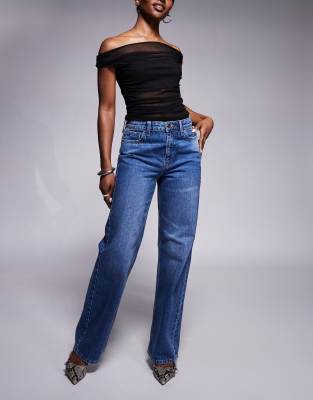 relaxed straight jeans in midwash blue