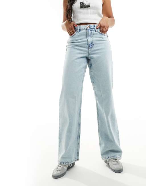 River Island relaxed straight leg jean in light blue, 2 of 5