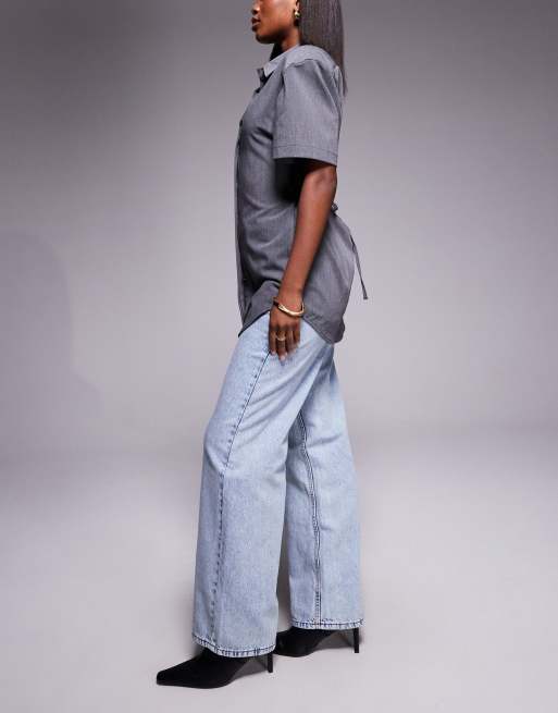 River Island relaxed straight leg jean in light denim, 3 of 5