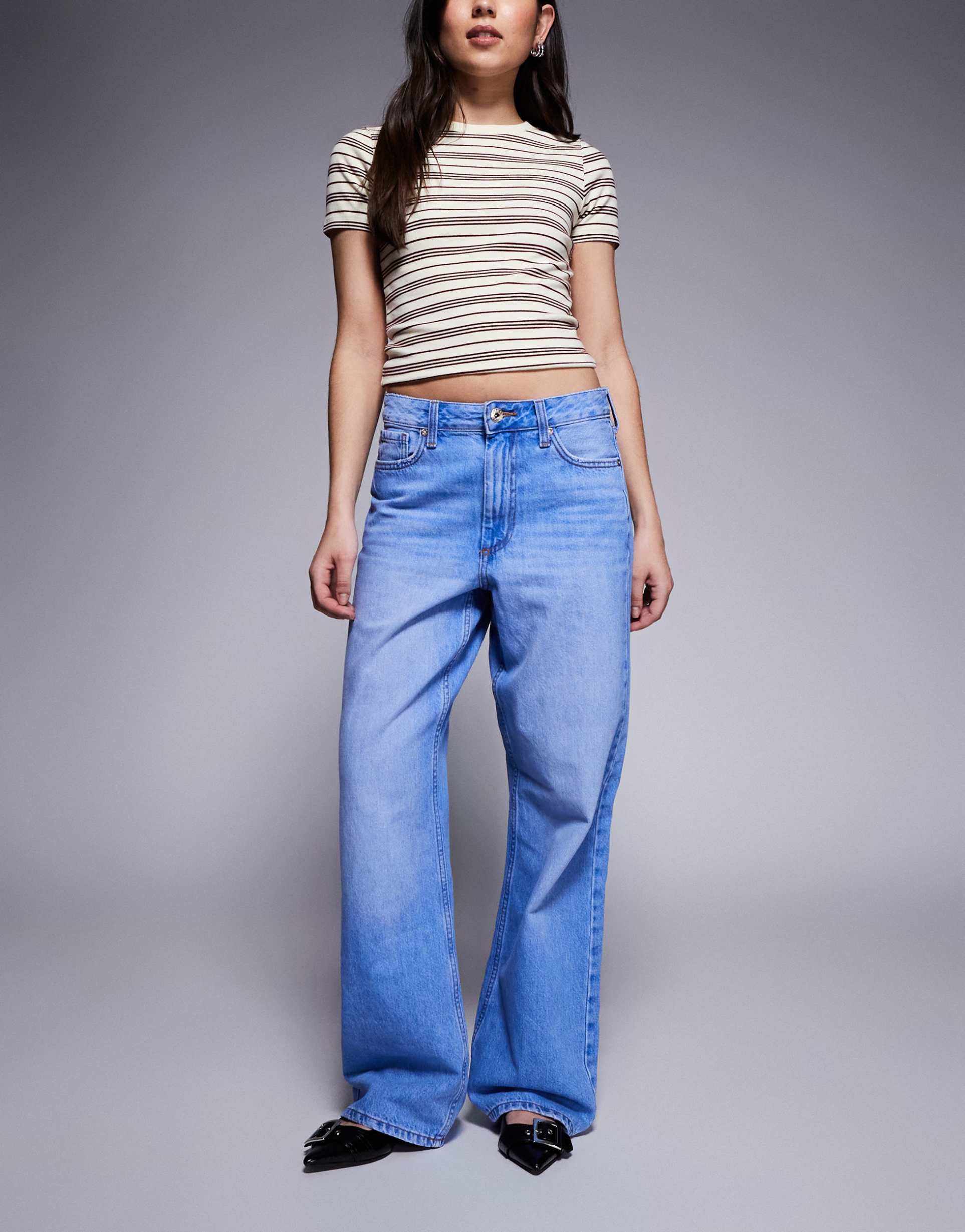 river island relaxed straight leg jeans in bright denim