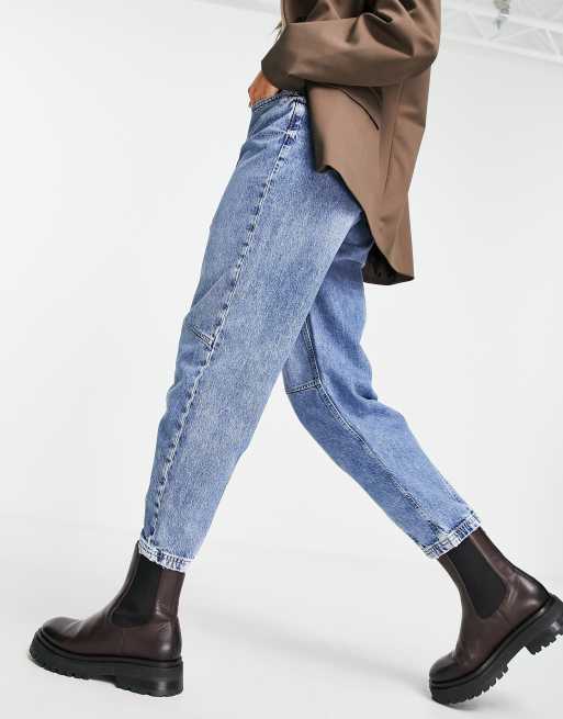 River Island retro tapered jeans in mid auth blue , 3 of 4