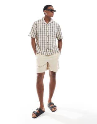 revere collar shirt in stone check-Neutral
