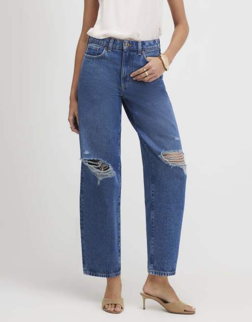 River Island Ripped barrel leg jeans in medium blue, 3 of 4