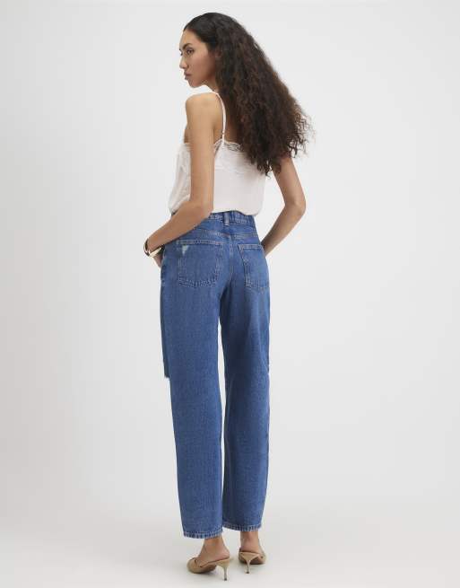 River Island Ripped barrel leg jeans in medium blue, 4 of 4
