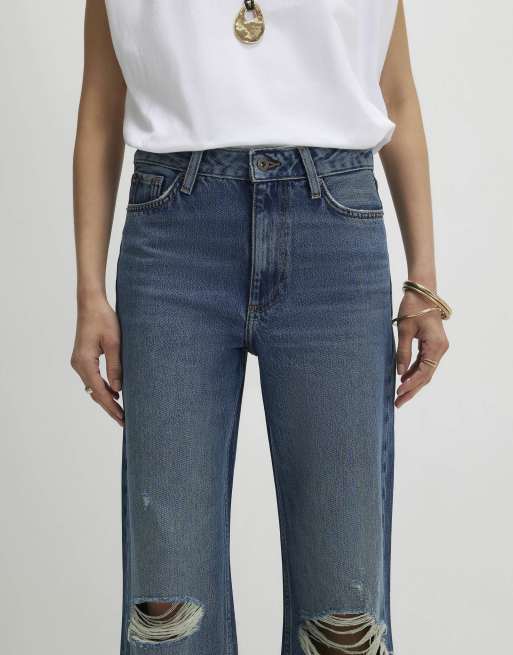 River Island Ripped relaxed straight jeans in medium blue, 3 of 4