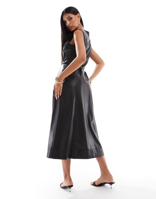 River Island - Robe chasuble mi-longue en imitation cuir - Noir, 3 de 4