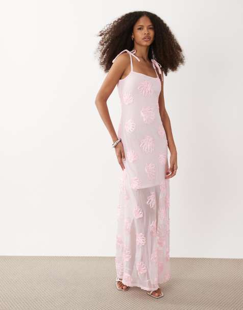 River Island – Różowa sukienka maxi z haftowanym wzorem w muszle - view 1