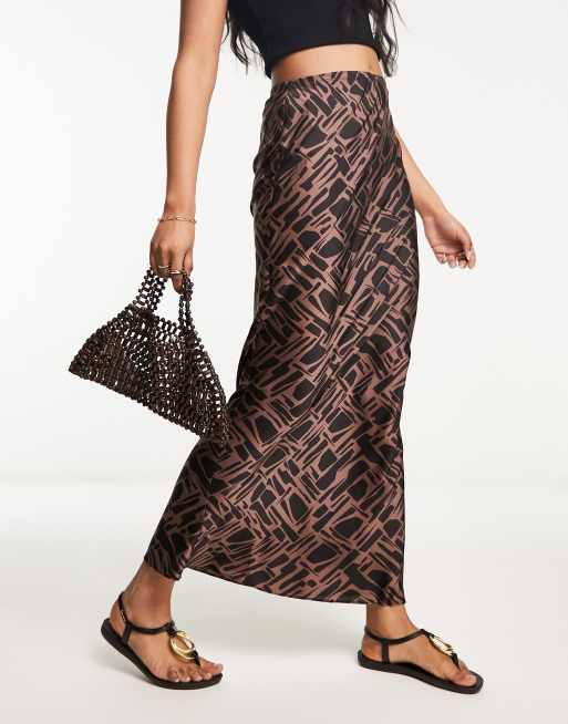 River Island - Satijnen sliprok met abstracte print in bruin