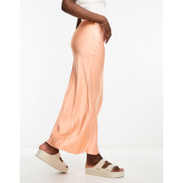 Orange skirt river clearance island