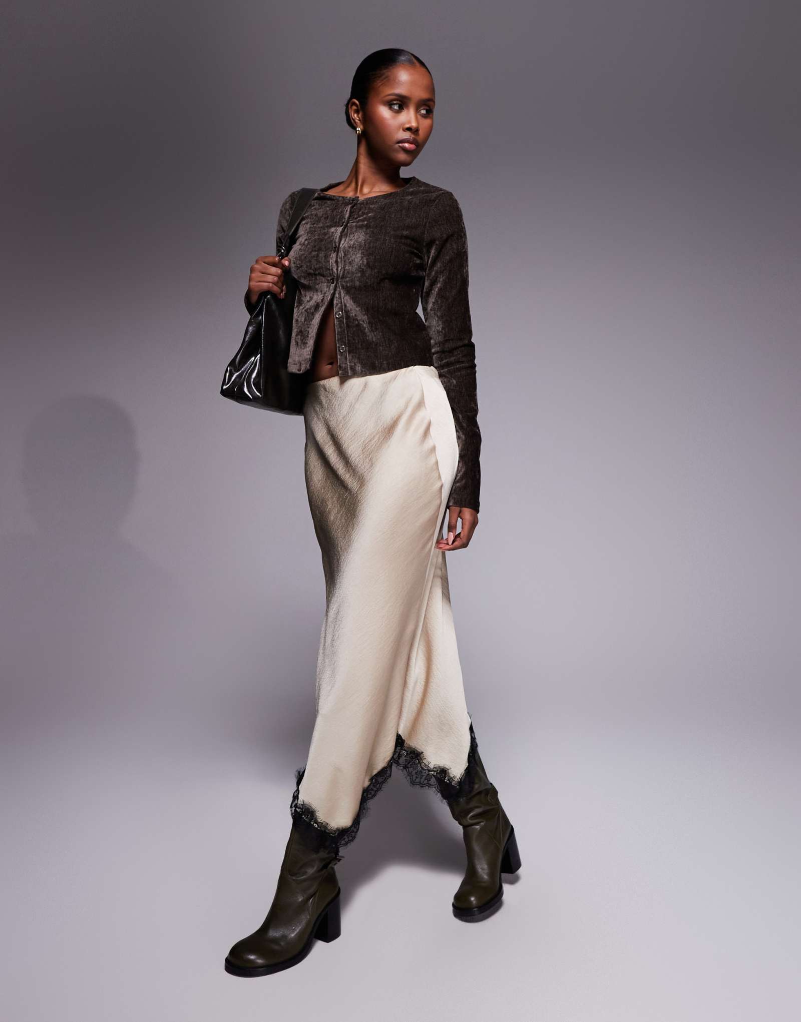 Атласная юбка River Island бежевого цвета с кружевной отделкой