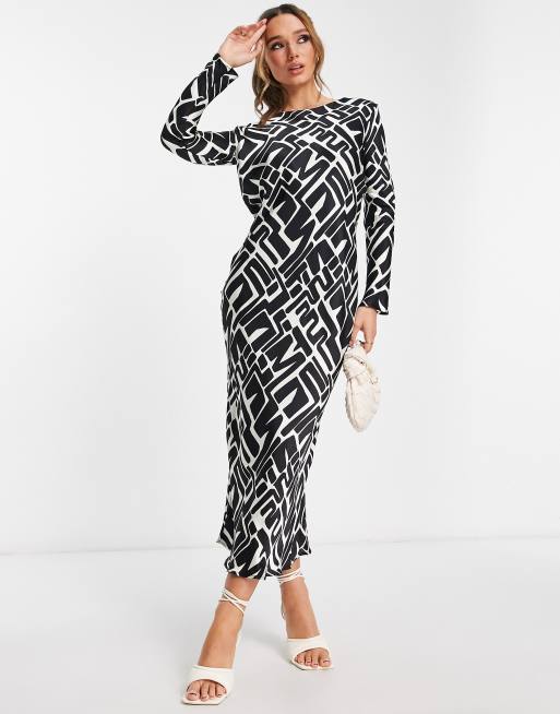 Black and 2025 white print dress