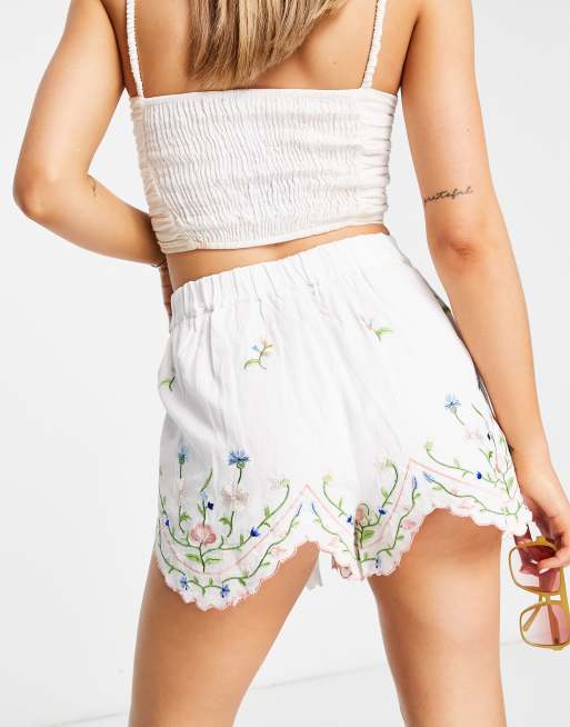 Comfy soft white flower-embroidered high waist pants, LAUREN