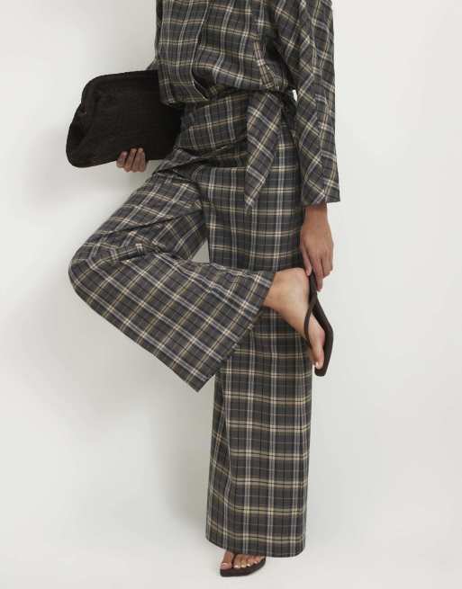 River Island Scarf detail check wide leg trousers in green, 3 of 4