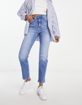 River Island - Schmal geschnittene Jeans aus hellblauem Denim