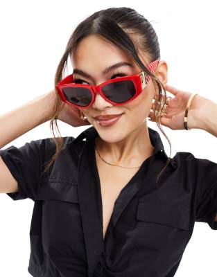 River Island - Schmale Cat-Eye-Sonnenbrille in Rot