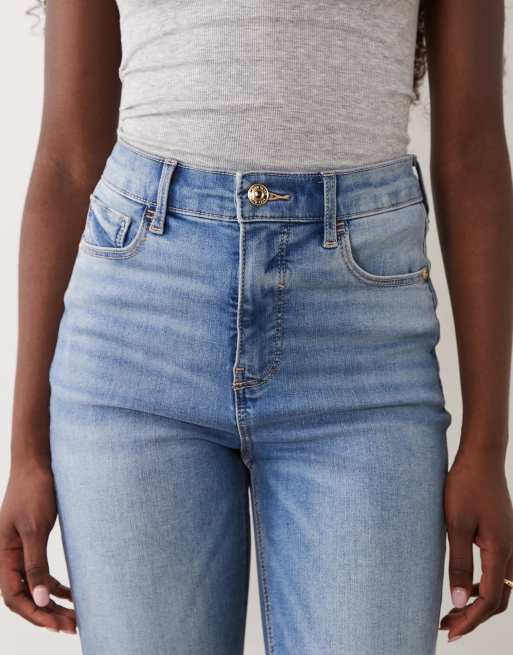 River Island sculpt flare jeans in medium denim, 4 of 5