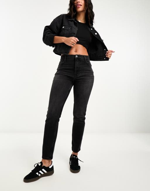 River Island sculpt mom jeans in black | ASOS