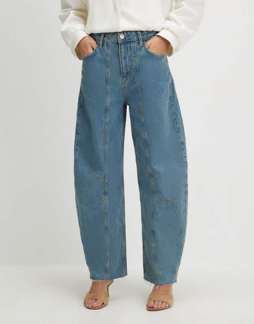 River Island seamed raw hem barrel jean in medium denim, 2 of 4