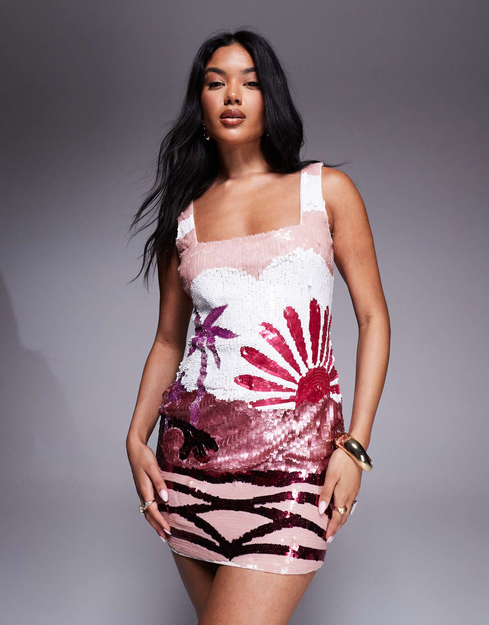 Розовое мини-платье River Island, украшенное блестками 