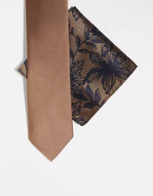 River Island - Set met stropdas van keperstof en pochet met bloemenprint in beige