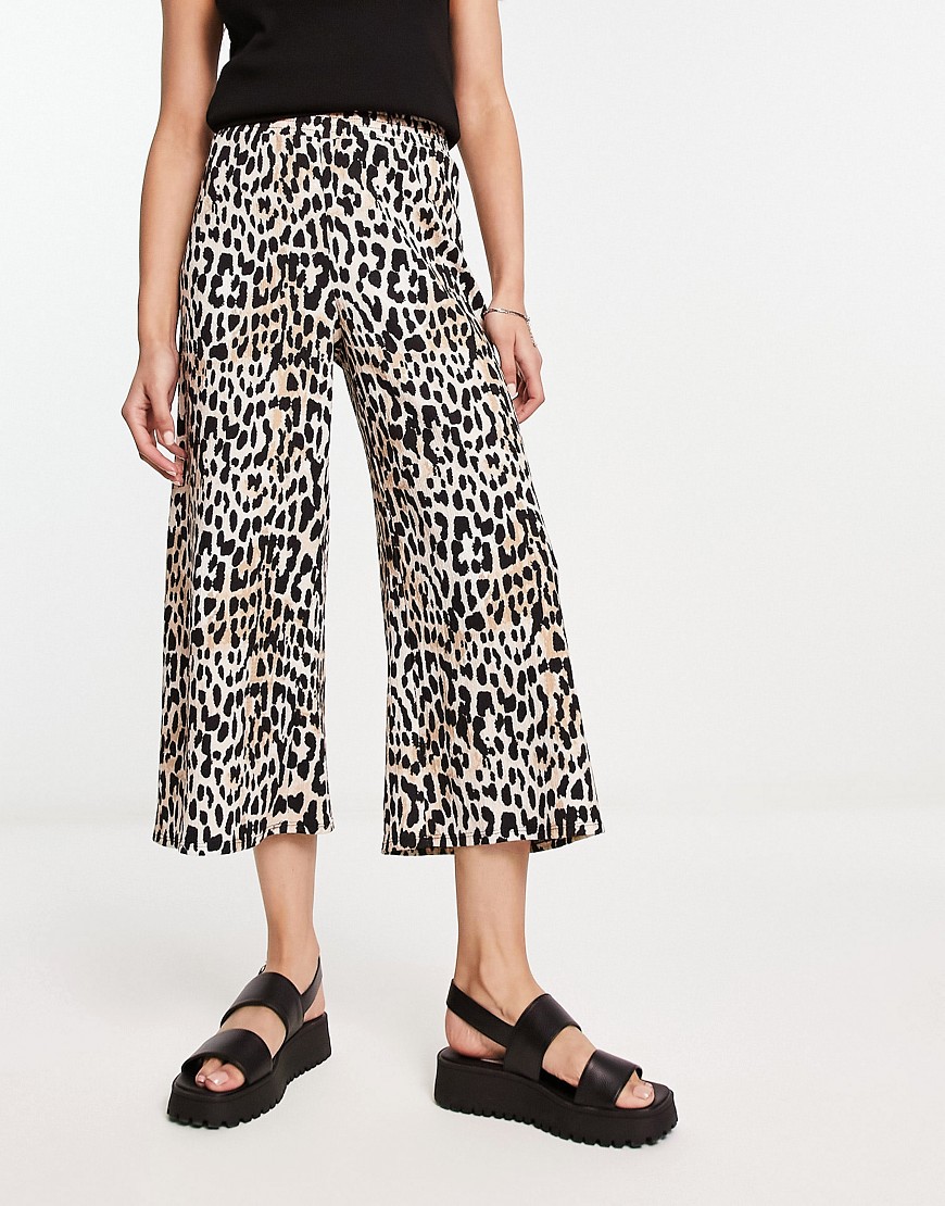 River Island shirred waist culotte in leopard print-Neutral