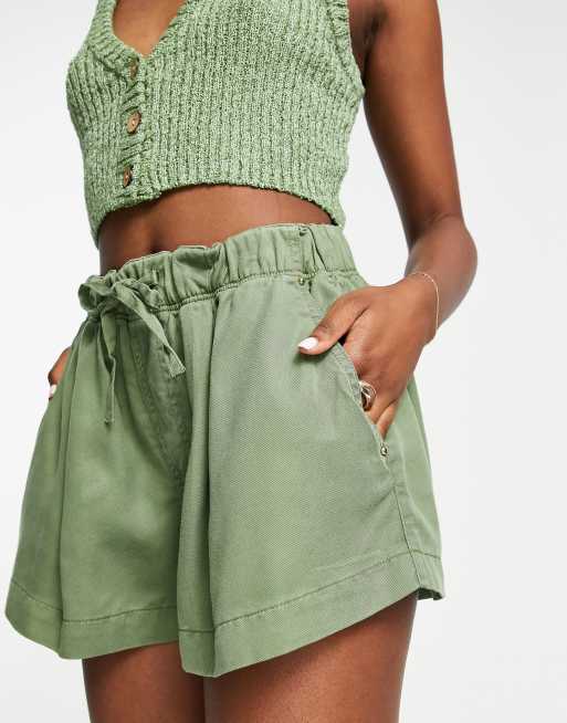 River Island - Short met trekkoord en hoge taille in kaki