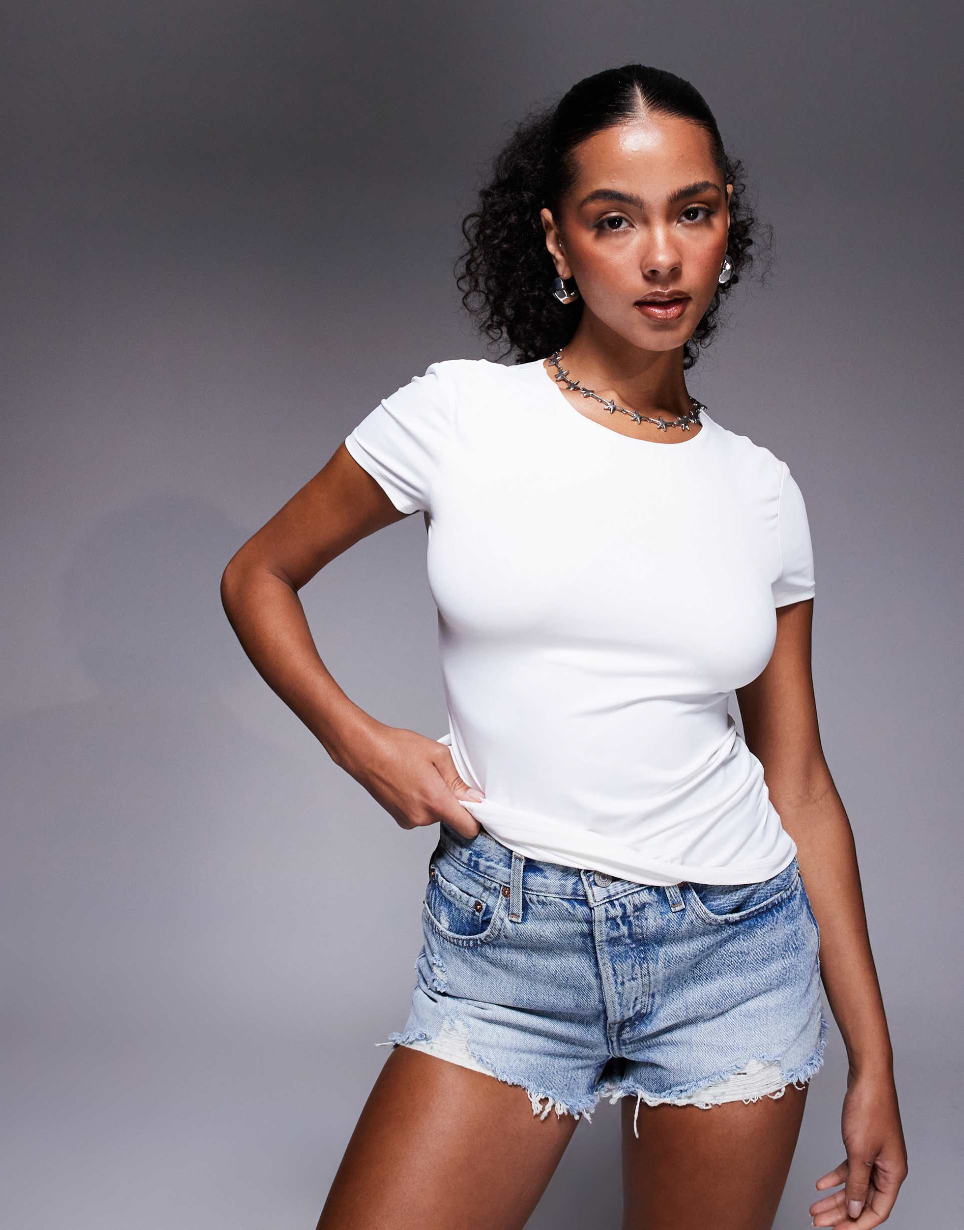 river island short sleeve baby tee in white