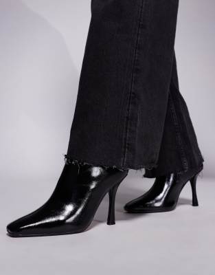 River Island Slanted Clean Heel Boots In Black