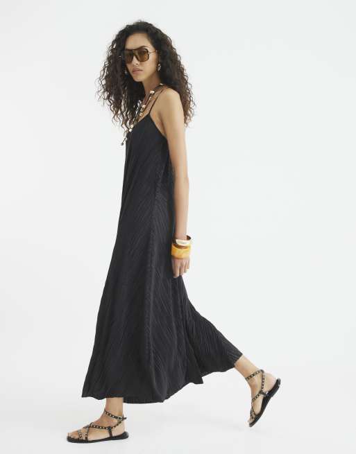 River Island Sleeveless plisse maxi dress in black