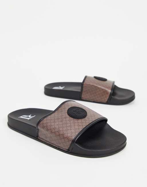 River Island - Sliders con monogramma, colore marrone