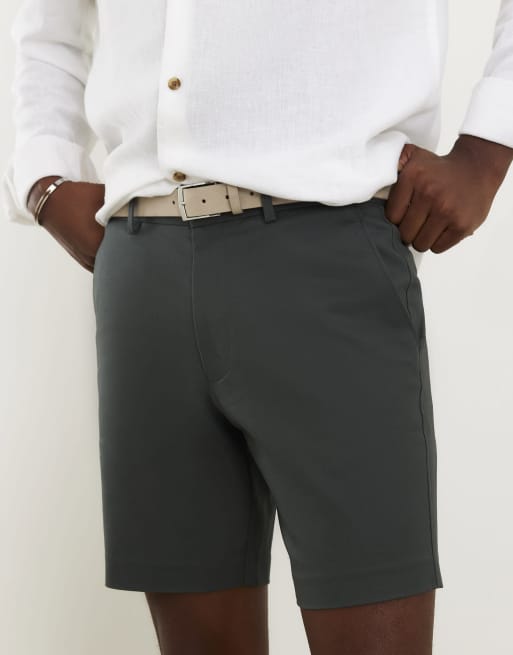 River Island Slim fit belted chino shorts in khaki, 2 of 4