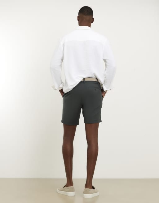 River Island Slim fit belted chino shorts in khaki, 4 of 4
