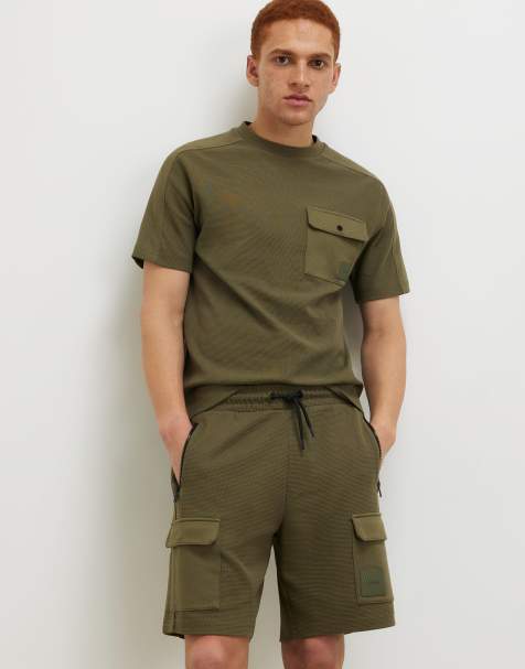 River Island Slim fit textured pocket t-shirt in khaki - view 1