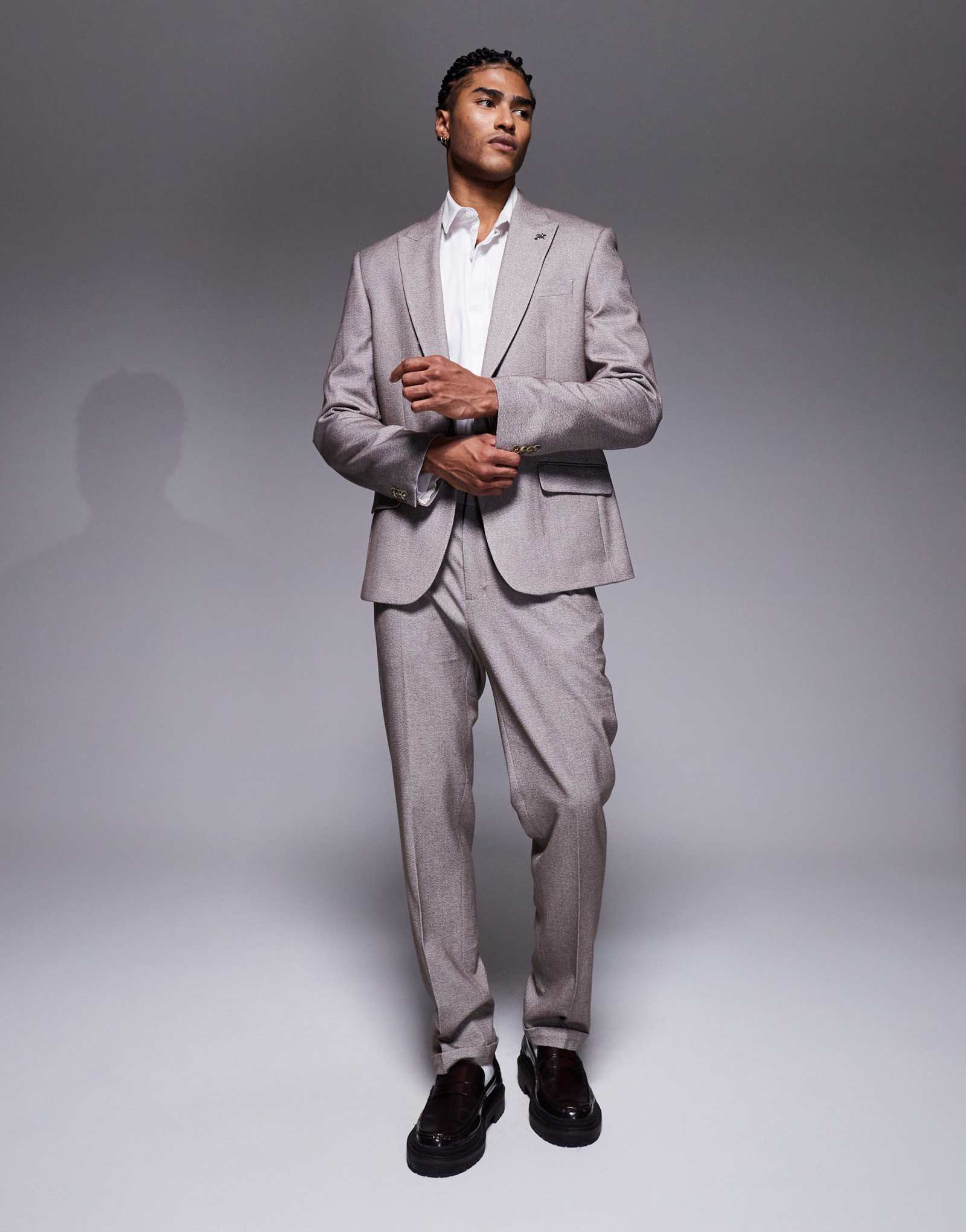 Узкие атласные брюки от костюма River Island с фактурой под средний камень