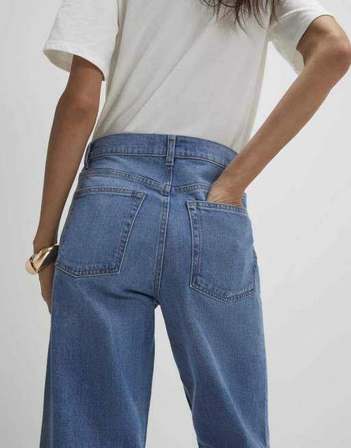 River Island Slim straight leg cropped jeans in light blue, 4 of 4