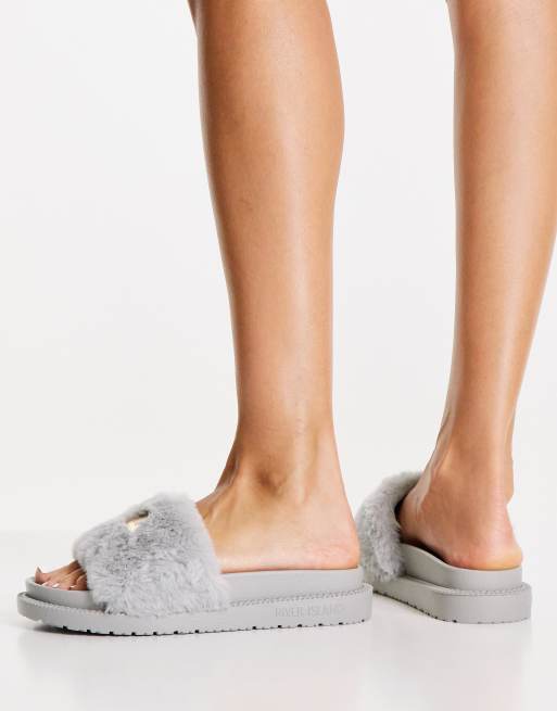 River Island - Slippersandalen van imitatiebont met branding in grijs, 3 van 4
