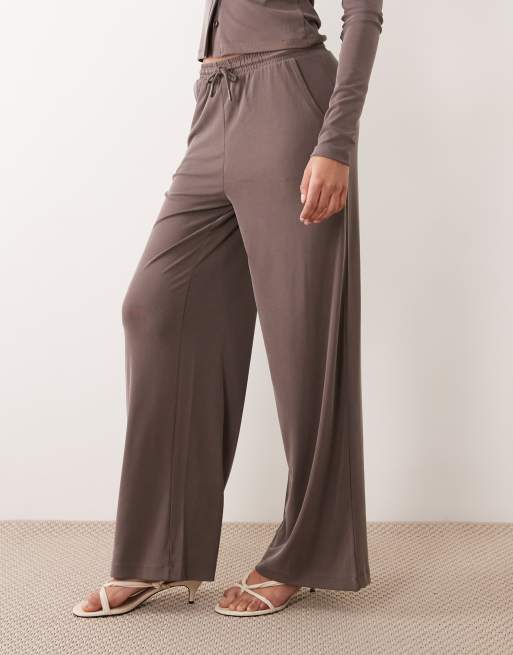 River Island soft touch trousers in dark brown, 2 of 5