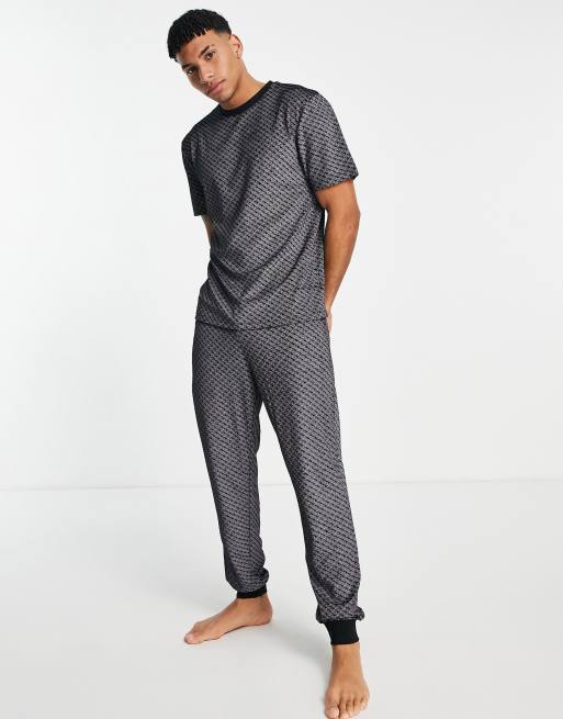 River Island - Sort loungewear-sæt i velour med monogram-print
