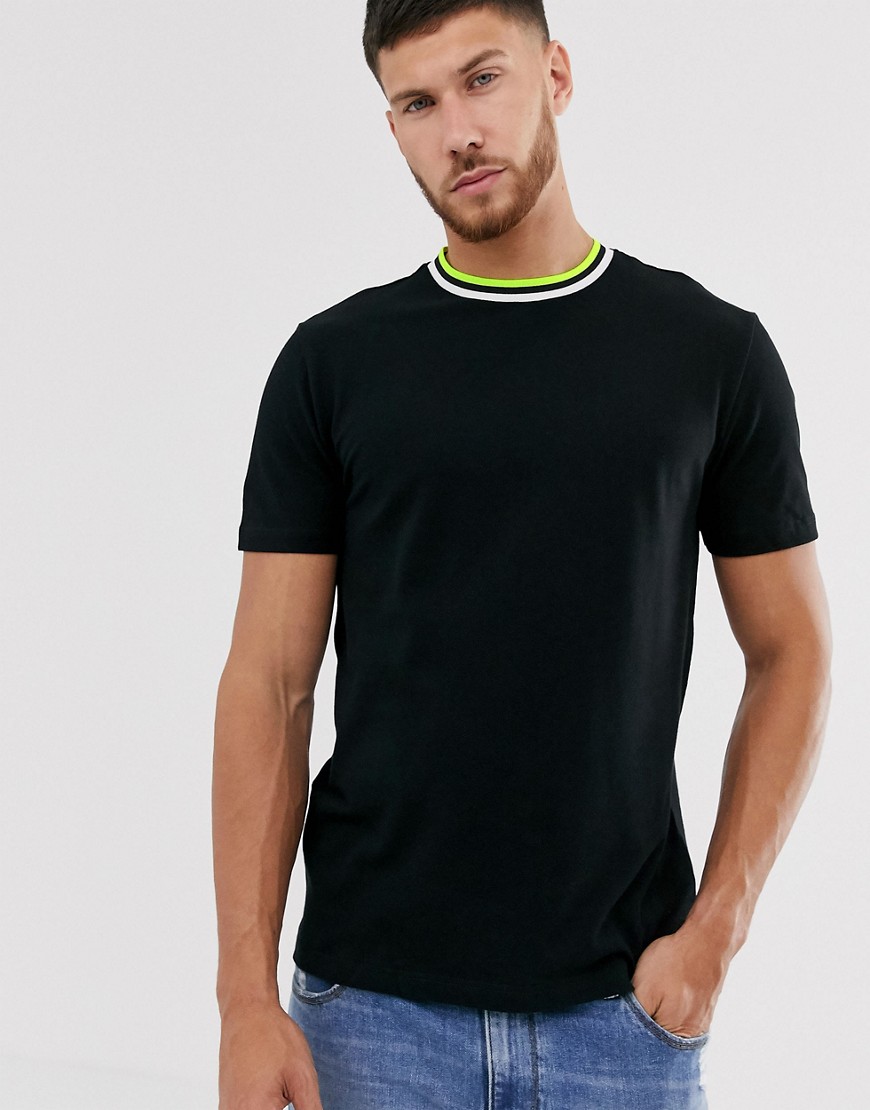 River Island — sort T-shirt med kantbånd