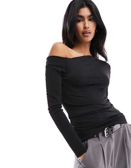 River Island - Sort top med asymmetrisk snit og offshoulder